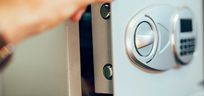 Fingerprint Safe Openers in August, CA