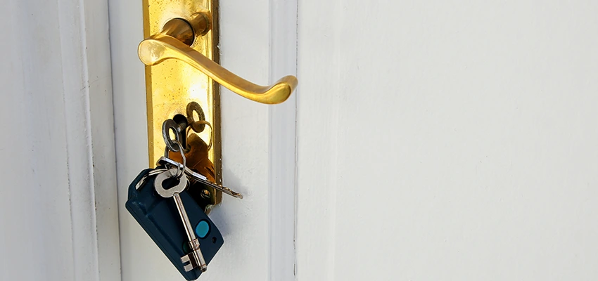 Broken Door Key Extraction in August, CA